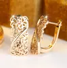 Pendientes Vintage Estilo Palacio Huecos Retorcidos Rongxing con Cierre de Metal con Patrón Repujado para Mujer