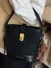Bolsa Balde de Mão Estilosa Retro para Mulheres, Novo Modelo Primavera 2026, Bolsa de Ombro e Transversal de Alto Valor de Nicho