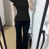 Atacado Transfronteiriço Verão 92% Algodão Elegante Slim Cor Lisa Ombro Direito Manga Curta Camiseta para Mulheres com Efeito Emagrecedor Justo Top