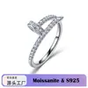 Anillo de Plata de Ley S925 Cruz Clavo Moissanita Completamente Incrustado Personalidad Anillo de Dedo de Celebridad de Internet Diseño de Lujo Ligero Sentido Anillo para Mujer Fábrica de Origen