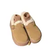 Zapatos casuales tipo Birkenstock de suela gruesa, forrados de felpa, para mujer, nueva colección otoño/invierno 2026, adecuados para usar al aire libre, con diseño peludo, forro cálido de algodón y estilo de bota de nieve