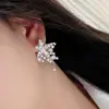 Pendientes de Estrella de Circonita Estilo Lujo Ligero Aguja de Plata, Pendientes Versátiles de Moda y Exquisitos para el Trabajo Diario, Pendientes Elegantes de Nicho de Gama Alta