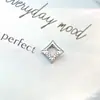 Aleación de Titanio F136 Rosa Colección Grande de Pendientes Titanio G23 Rosca Interna Zirconia Pendientes de Labio Joyería para Piercing Adorno para la Cabeza