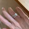 Anillo Fresco y Suave con un Diseño Geométrico Fresco y Único, Sensación de Alta Gama, Joyería Versátil y Elegante, Exquisito Anillo Ajustable de Nuevo Estilo Chino