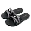 Gaomeilun Wooohu Nuevas Sandalias de Verano para Mujer con Diamantes Brillantes Moda Playa Antideslizantes de Una Sola Tira