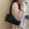 Bolsa feminina vintage de grande capacidade 2026 nova bolsa de ombro versátil bolsa de mão da moda para o dia a dia bolsa de axila
