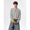 Camisa base casual, moderna y versátil con cuello de botones, camiseta de manga larga de estilo americano simple para hombre, henley de otoño de estilo relajado