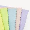 Fábrica de Origem Cor Macaron Multicolorida Borda Ondulada Super-cortada Lenço Removedor de Poeira Tecido Regenerado Malha de Trama Tecido de Fio Penteado Limpeza