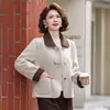 Novo casaco outono e inverno estilo chinês plus size para mães 2026, slim-fit, tamanho grande, cardigã estilo tradicional, casaco versátil