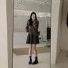 Falda plisada de punto, nueva colección otoño/invierno 2025 para mujer, estilo coreano, de cintura alta, adelgazante, versátil y rejuvenecedora, con dobladillo ancho y longitud corta