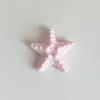 Nuevos Accesorios para Joyería DIY de Estrella de Mar Pegamento Cremoso Accesorios para Fundas de Teléfono Celular Zapatos con Agujeros Peine Material Venta al Por Mayor