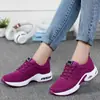 Tênis de Corrida Casual Feminino de Malha Respirável Fly-Woven, Cor Sólida, Cano Baixo, Novo Estilo Primavera 2020 para Esportes ao Ar Livre