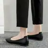 Sapatos rasos de couro macio e confortáveis para mulheres profissionais, novo estilo outono 2026, sem cadarço, bico fino, sola macia, sapatos de trabalho, sapatos de couro para escritório