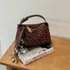Bolso retro de moda, nueva colección de otoño 2026 para mujer, bolso de hombro de nicho para el día a día, elegante bolso cruzado