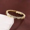 Anillo de Corazón con Circonita de Venta Caliente Transfronterizo Diseño de Nicho Simple Moda Estilo Europeo y Americano Anillo para el Dedo Venta Directa de Fábrica