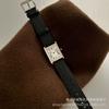 Diseño de tanque generación IEKE reloj de pulsera romano de lujo retro para mujer moda de alta gama fabricantes de relojes de cuarzo