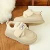 Sapatos Infantis de Algodão 2026 Outono/Inverno Novo Estilo para Crianças Maiores Sapatos de Couro Quentes com Forro de Lã Mocassins Antiderrapantes de Princesa para Meninas com Forro de Lã