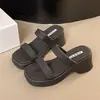 Calzado de verano para mujer para exteriores 2026 nuevo estilo sandalias de plataforma con cuña y suela gruesa, sandalias de una tira súper populares y de moda, sandalias de mujer deslumbrantes