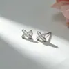 Série de Brincos de Sete Dias Brincos Cruzados Agulha de Prata S925 Novo Estilo Cravejados de Diamante Moda Nicho Luxo Leve Brincos Pequenos e Fofos