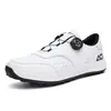 Novos sapatos de golfe de tamanho grande para comércio exterior com fivela rotativa, sapatos esportivos de couro transfronteiriços com amortecimento confortável, sapatos casuais masculinos da moda