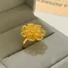 Oro de Arena Vietnamita Cobre Chapado en Oro Lujo Ligero Doble Capa Flor de Manzano Diseño de Boca Viva Anillo para Mujer Transmisión en Vivo Venta al por Mayor Transfronteriza