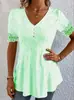 Camiseta Acinturada Estilo Europeu e Americano Decote V Transpassada Renda Vazada Verão 2026 Nova Moda Feminina Manga Curta Jacquard Top