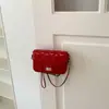 Bolso Cruzado de Hombro Único de Alto Estilo para Viajes Diarios, Bolso Cuadrado Pequeño con Cadena de Patrón de Diamante, Bolso para Teléfono de Color Sólido, Nuevo de Verano 2026