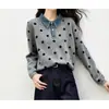 2026 Otoño Invierno Nuevo Estilo Coreano Lunares Falso Dos Piezas Mezcla de Mezclilla Cuello Polo Tejido Suave Peludo Suéter Abrigo Para Mujer