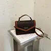 Bolso cuadrado pequeño versátil de color block de alta gama para mujer 2026, nuevo bolso de hombro de moda para el día a día, bolso cruzado elegante de lujo ligero