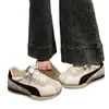 Zapatillas de Entrenamiento Tendencia del Ejército Alemán para Mujer 2026 Nuevas de Cuero Mate Suela Gruesa Zapatillas Casuales Versátiles para Estudiantes Zapatos Deportivos Directo del Fabricante