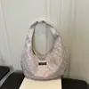 2026 Verão Novo Estiloso Fashionável Grande Capacidade Alta Aparência Bolinhas Estilo Preguiçoso Versátil Ombro Único Manual Bolsa Tote