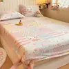 Conjunto de lençóis de cama de veludo com floco de neve, três peças, marca Simmons, à prova de sujeira e poeira, forrado com fleece para o inverno, capa protetora de cobertura total, estilo de capa de cama taiwanesa