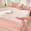 Sábana de Cama de Terciopelo Tallado Espeso de Invierno, Terciopelo de Leche para el Hogar, Doble, Terciopelo de Coral, Dormitorio, Individual, Cubierta de Colchón de Franela