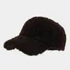 Gorra de béisbol gruesa, cálida y de felpa para otoño e invierno, diseñada para hacer que la cara parezca más pequeña; sombrero solar casual para exteriores de forro polar teddy, sombrero de marca de moda para hombres y mujeres