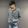Suéter Tricotado com Capuz Estilo Retrô Americano para Homens e Mulheres Estilo Casal Outono e Primavera Grosso Quente Confortável Suéter Casaco Estilo Preguiçoso