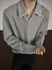 Camiseta de manga comprida com gola virada e padrão de espiga de trigo costurado à mão para homens, primavera e outono, estilo American Old Money, top casual e descontraído para casais