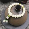 Rosario con colgante de loto y raíz de bodhi de jade blanco de 108 cuentas, cuentas de Buda de mano, pulsera de un solo círculo con estrella y luna de bodhi de jade blanco