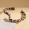Pulsera Wrap Redonda Estampado Leopardo Color Café Transfronteriza Europea y Americana, Pulsera de Lujo Ligero de Alta Gama, Joyería Única Exagerada para Mujeres al por Mayor