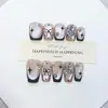 Daiyueda Uñas Portátiles Puras Hechas a Mano Otoño e Invierno Nuevo Francés Puntos Estrella Pintadas a Mano Elegante Ojo de Gato Parche de Manicura