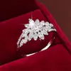 Venta Caliente Transfronteriza Anillo Chapado en Oro Estilo Europeo y Americano Moda Creativa Flor Zirconio Anillo Joyería de Cobre para Mujer Impresionante