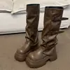 Botas femininas de cano alto com salto alto, moda retrô biker plissada com fivela de cinto, botas longas empilhadas sobre o joelho em couro com sola grossa