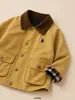 Conjunto de Ropa de Otoño para Niños 2026 Nuevo Elegante Ropa Infantil Temporada de Primavera y Otoño Chaqueta Moda para Bebés Conjunto de Dos Piezas Moderno