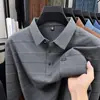 Camiseta de manga comprida anti-pilling para homens de meia-idade e idosos, novo estilo outono 2026, gola de camisa, listrada, com bolsos reais, camisa polo masculina