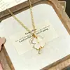 Colar de aço titânio série trevo de quatro folhas criativo estilo coreano para mulheres, design requintado, versátil, corrente para clavícula moderna e estilosa atacado