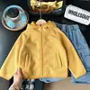 Ropa Infantil Nueva Otoño 2026 para Niños, Suministro Transfronterizo Chaqueta con Capucha de Felpa Amazon para Primavera y Otoño