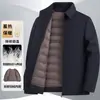 Chamarra de plumas dos en uno con cuello de solapa, estilo casual de negocios, estilo ejecutivo, forro interior desmontable, chamarra para hombre