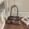 Bolso de Hombro Estilo Chica Hot Retro 2026 Verano Nuevo Bolso de Mano para el Trabajo Bolso de Hombro Relajado y con Estilo
