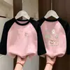 Camiseta Básica Manga Longa Patchwork de Fleece com Gola Redonda para Meninas Camada Base Outono Inverno Moda para Crianças Médias e Grandes Camada Interna Quente Top Versátil