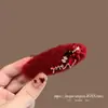 Um Par de Presilhas de Cabelo de Pelúcia em Formato de Coração com Laço de Urso para Meninas, Doces Presilhas de Testa, Presilhas BB para Franja Lateral, Modernas