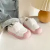 Zapatos de Interior para Niños Pequeños y Preescolares, Tenis Blancos para Niños y Niñas, Zapatos Suaves con Suela Antideslizante para Primavera y Otoño, Modernos